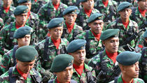 DPR Minta Pemerintah Usut Bentrokan TNI-Polri