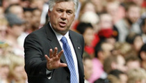 Ancelotti Tertarik Tangani Italia