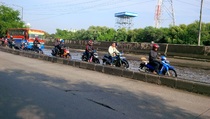 Diguyur Hujan Sejak Dini Hari, Ruas Jalan RE Martadinata Tanjung Priok Tergenang