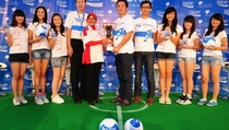 JKT48: Cowok Bermain Futsal Itu Keren