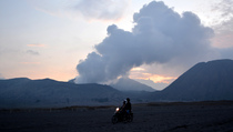  Erupsi Bromo Belum Ganggu Aktivitas Warga Probolinggo
