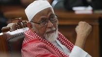 Rabu Depan, Ba'asyir Operasi Mata