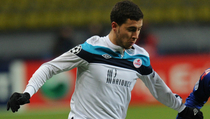 Chelsea Tawar Eden Hazard Rp350 M