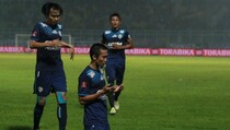 Arema Incar Gelar Juara Piala Presiden