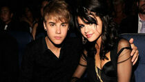 Meski Bertengkar Hebat, Justin Bieber dan Selena Gomez Tetap Bersama