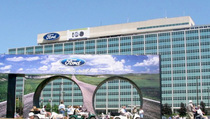 Ford Tarik 485.000 Escape karena Masalah Akselerasi
