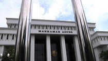 Soal Pemberhentian Bupati Aru, Kemendagri Tunggu MA