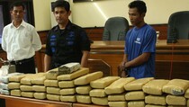 Polisi Bekasi Cokok Kurir Ganja
