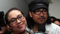 Nunung Srimulat Tepis Isu Suami Nikahi karena Harta