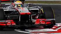 Mobil Hamilton Ngadat Saat Memimpin GP Singapura