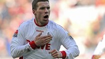 Schalke Bidik Podolski Gantikan Raul
