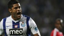 Dikritik Romario, Hulk Komentari Balik Idolanya Itu