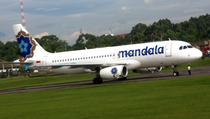 Mandala Airlines Terbang Perdana 4 April 2012