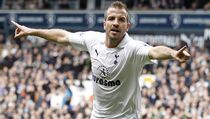 Demi Istri, Van der Vaart Siap ke Schalke