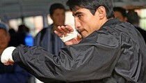 Erik Morales Batal Tarung
