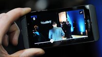 BlackBerry Z10 Kalah Kuat dari iPhone 5