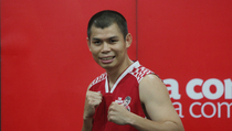 Chris John Siap Ladeni Chonlantarn