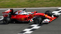 Vettel Bawa Ferrari Pimpin Tes Pra Musim