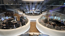 Bursa Eropa Turun Jelang Pertemuan Bank Sentral di Jackson Hole