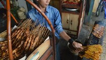 Rame-Rame Jajan Kuliner Tangcity Dipadati Pembeli