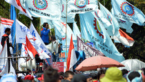 Ini Pesan 3 Ketua Konfederasi Buruh Saat Aksi Demo di Depan Istana Presiden