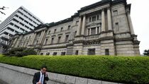 Bank Sentral Jepang Diprediksi Tunda Kenaikan Suku Bunga Tahun Ini
