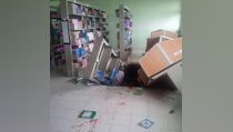 Tertimpa Rak Buku, Guru di Pulau Tidung Kritis 