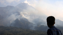 Kawasan Merapi Terbakar, Pendaki Dipaksa Turun