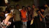 Masih Shock, Sanusi Diperiksa Lagi Senin