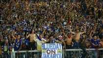 Robert Sebut Main Tanpa Bobotoh Jadi Tantangan Berat Persib