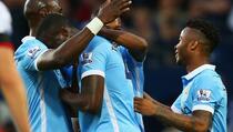 Menit 24, Yaya Toure Cetak Gol Kedua