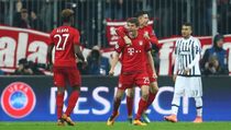 Thomas Muller Lampaui Rekor Gerd Muller