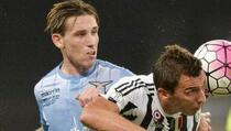 Gol Penyerang Anyar Antar Juventus Rebut Piala Super Italia
