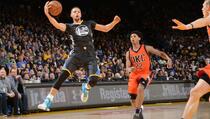 Curry Bawa Warriors Taklukkan Thunder