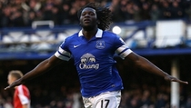 Lukaku Bawa Everton Unggul dari Titik Putih