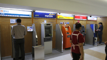 Pemerintah Jangan Atur NIM Perbankan