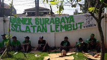 Cegah Keributan, Menpora Akan Datangi Bonek di Stadion Tugu