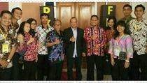Mahasiswa Baru Fakultas Hukum UNS Janji Jaga Keutuhan NKRI