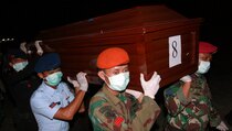 Jenazah Pilot Aviastar Diberangkatkan ke Jayapura