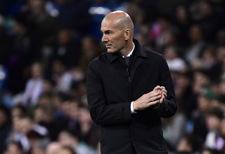 Zinedine Zidane Selamat dari Pemecatan