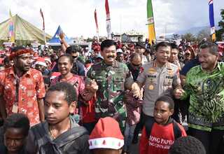 Panglima TNI: Prajurit TNI dan Polri Selalu Hadir di Tengah Masyarakat