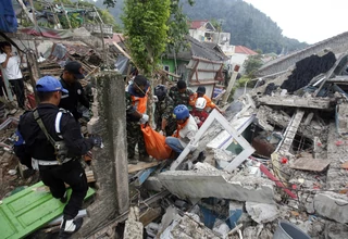 Mentan SYL Sampaikan Duka Mendalam bagi Korban Gempa Cianjur