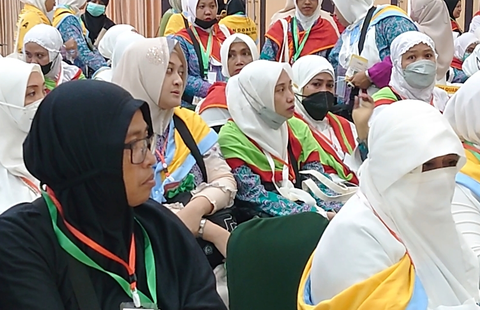 Jemaah Haji Lansia Diimbau Jaga Pola Makan dan Hidup Bersih
