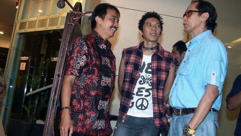 Menpora Buka Konser Slank dengan Lagu Indonesia Raya