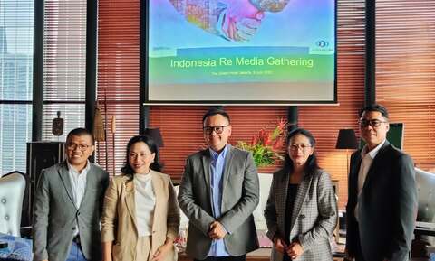 Manajemen PT Reasuransi Indonesia Utama (Persero) atau Indonesia Re usai acara Indonesia Re Media Gathering di Jakarta, Kamis 9 Juni 2022.