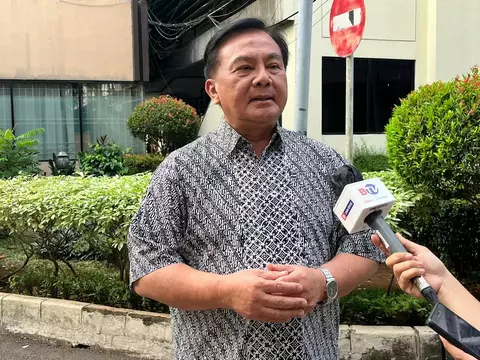 Ketua Harian Kompolnas Benny J Mamoto. 