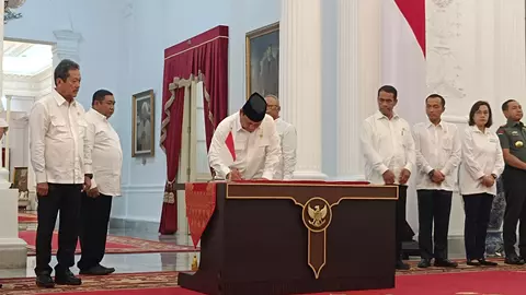 Sah! Prabowo Teken PP Penghapusan Utang Macet UMKM