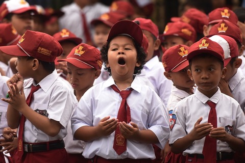Ini Isi Edaran Dedi Mulyadi soal Siswa Jabar Belajar Mulai Pukul 6.30 Pagi