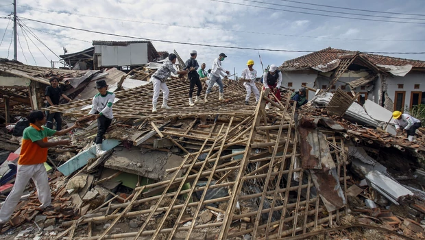 Kerusakan terjadi di wilayah Desa Benjot, Kecamatan Cugenang, setelah gempa berkekuatan magnitudo 5,6 mengguncang Cianjur, 21 November 2022. 