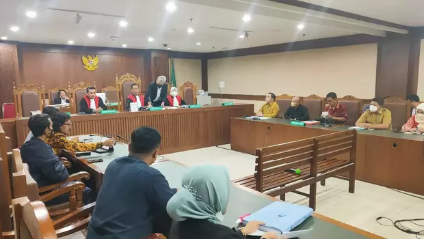 Pengadilan Negeri (PN) Jakarta Pusat kembali menunda sidang perdana gugatan class action kasus gagal ginjal akut pada anak yang sedianya digelar pada Selasa, 7 Februari 2023.